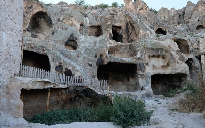 FRİG VADİSİ - AYAZİNİ KÖYÜ